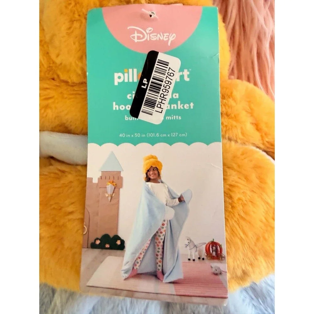 Disney Princess Cinderella Kids Hooded Blanket Pillowfort New